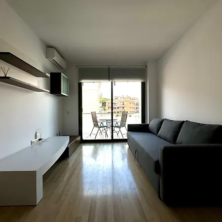 Sea Breeze Penthouse 료렛 드 마르