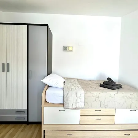 아파트 Sea Breeze Penthouse